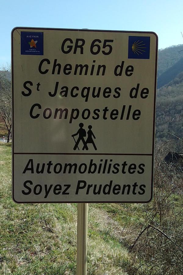 Le Compostelle De Conques Apartment Exterior foto